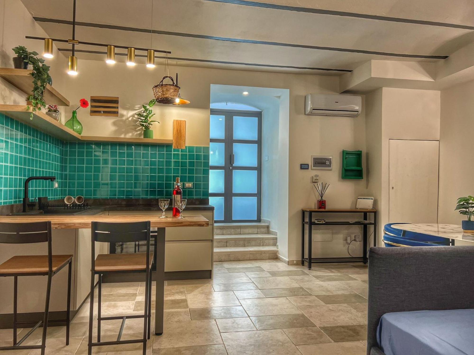 Amay City Suite Bari Extérieur photo
