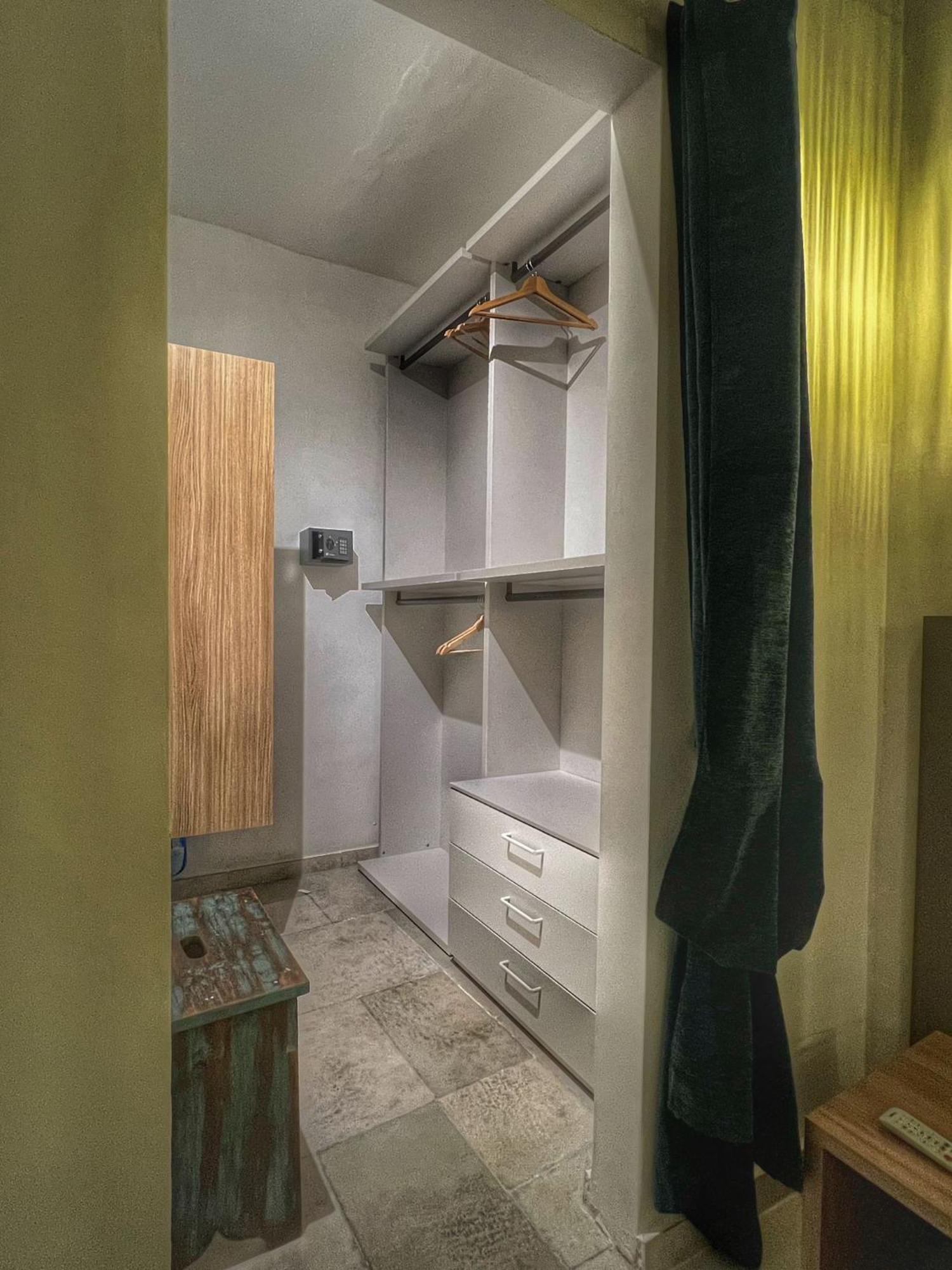 Amay City Suite Bari Extérieur photo