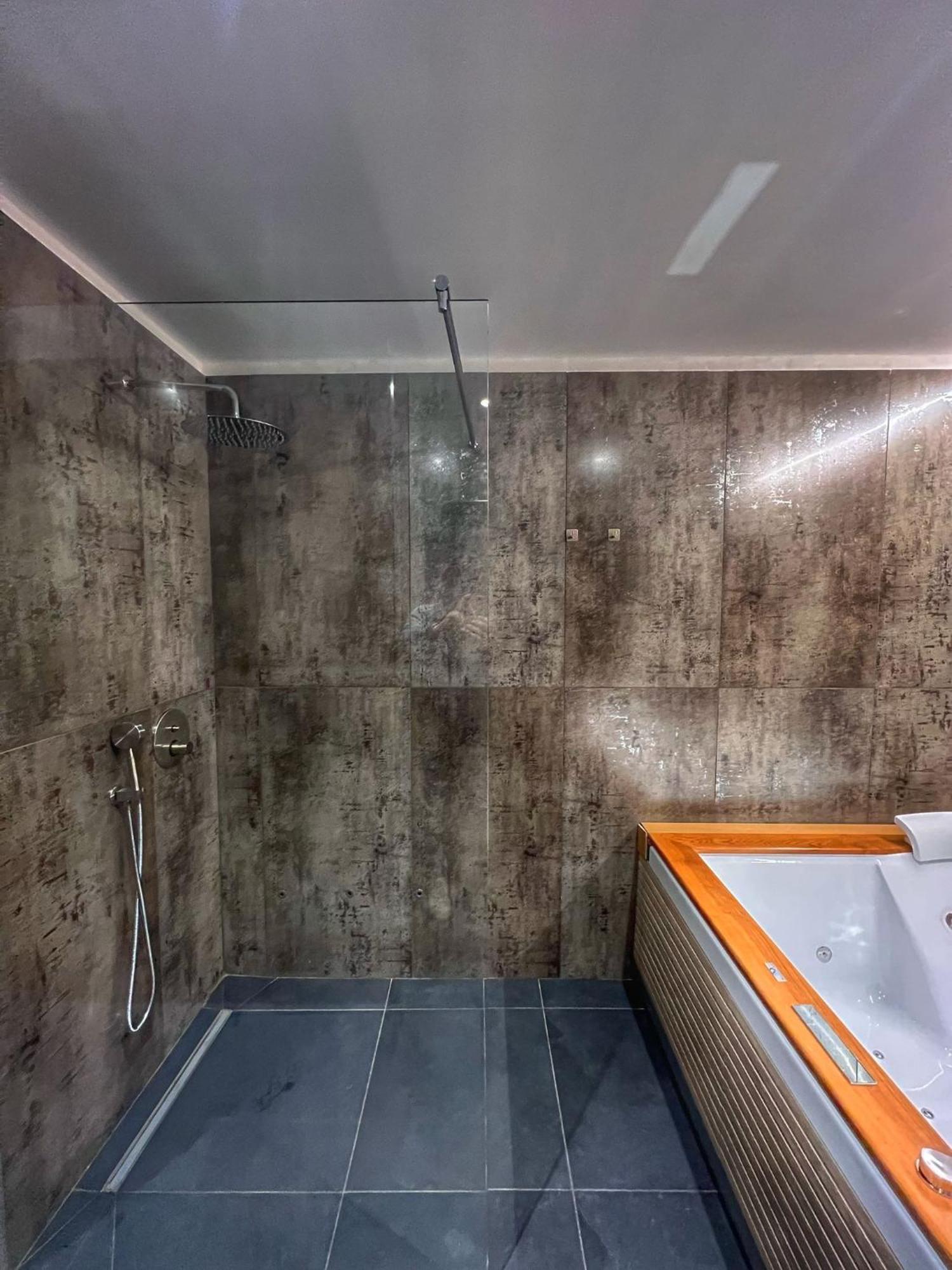 Amay City Suite Bari Extérieur photo