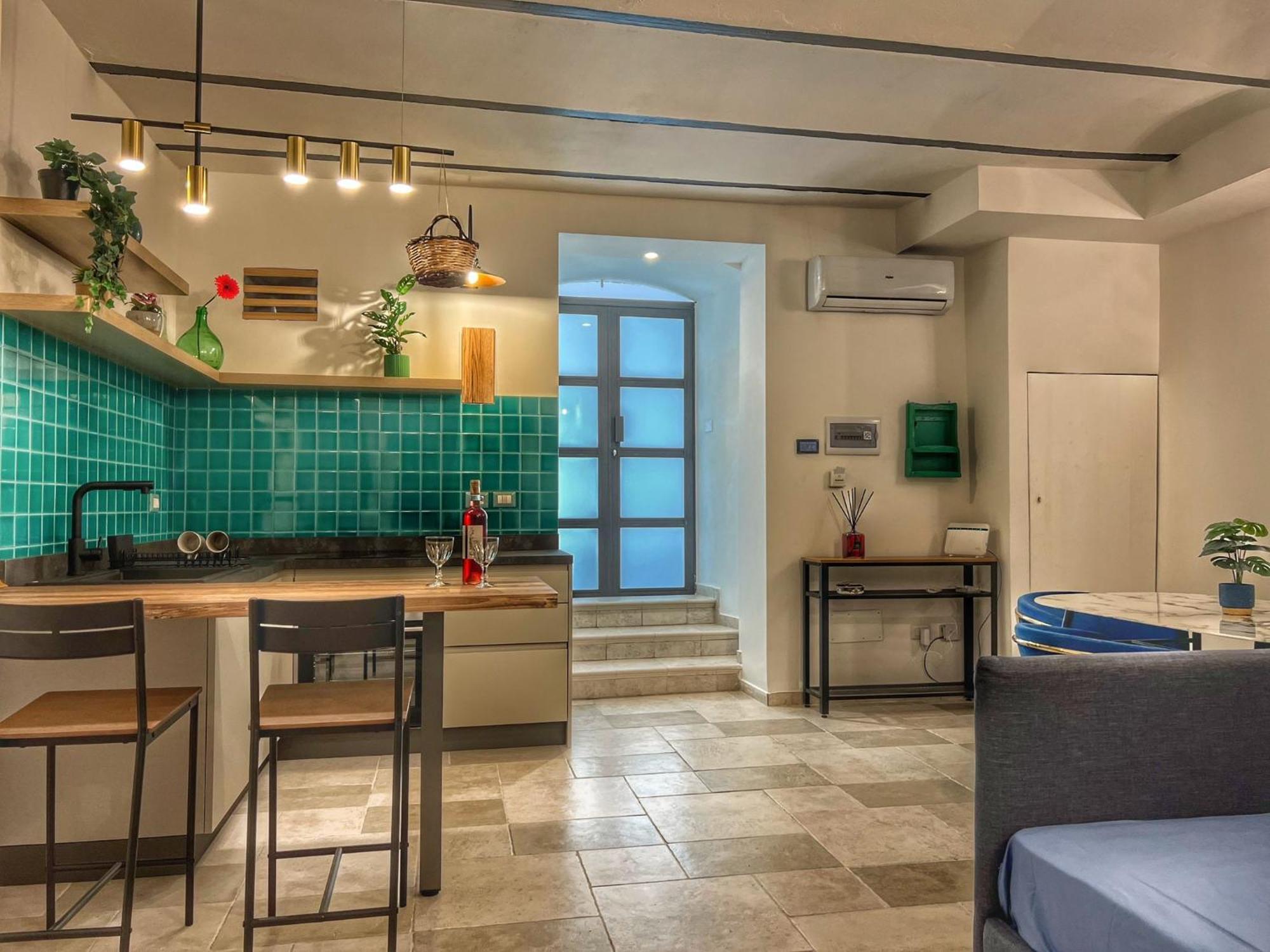 Amay City Suite Bari Extérieur photo